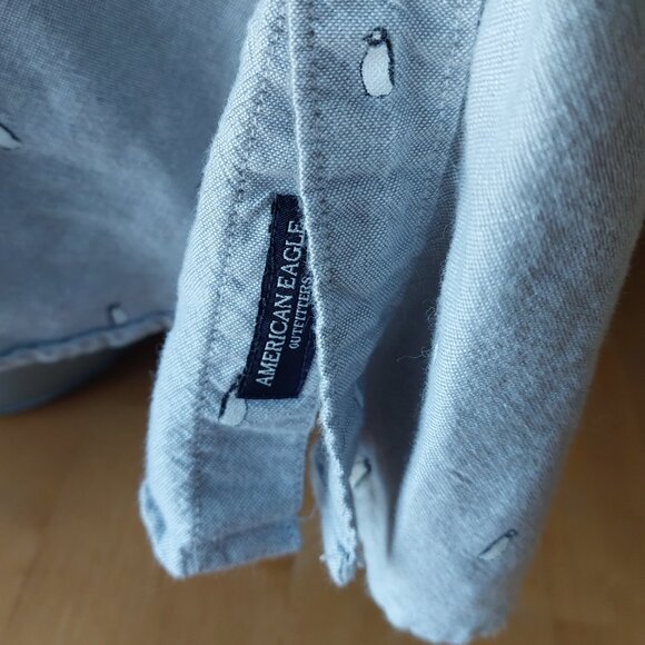 American Eagle Men's Button Down Shirt Size X-Large Grey Penguin Design - Picture 5 of 12